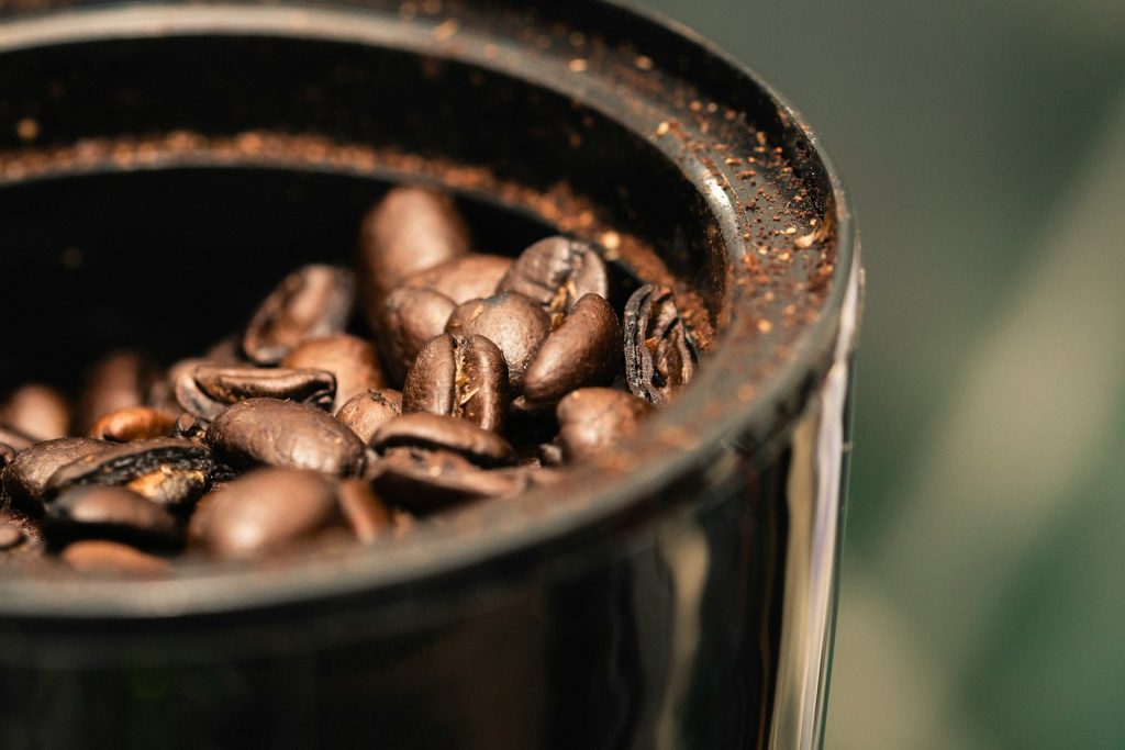 how to grind coffee beans without a grinder