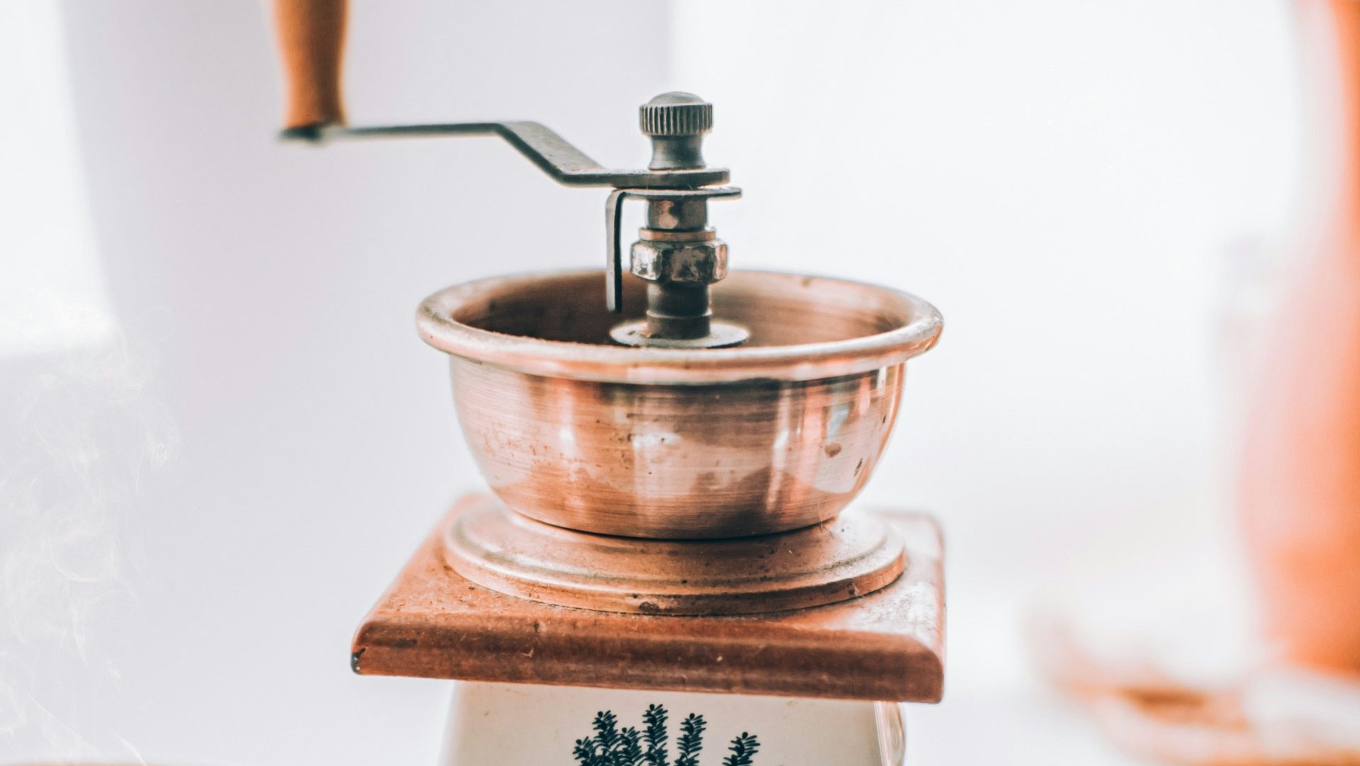 how to clean coffee grinder