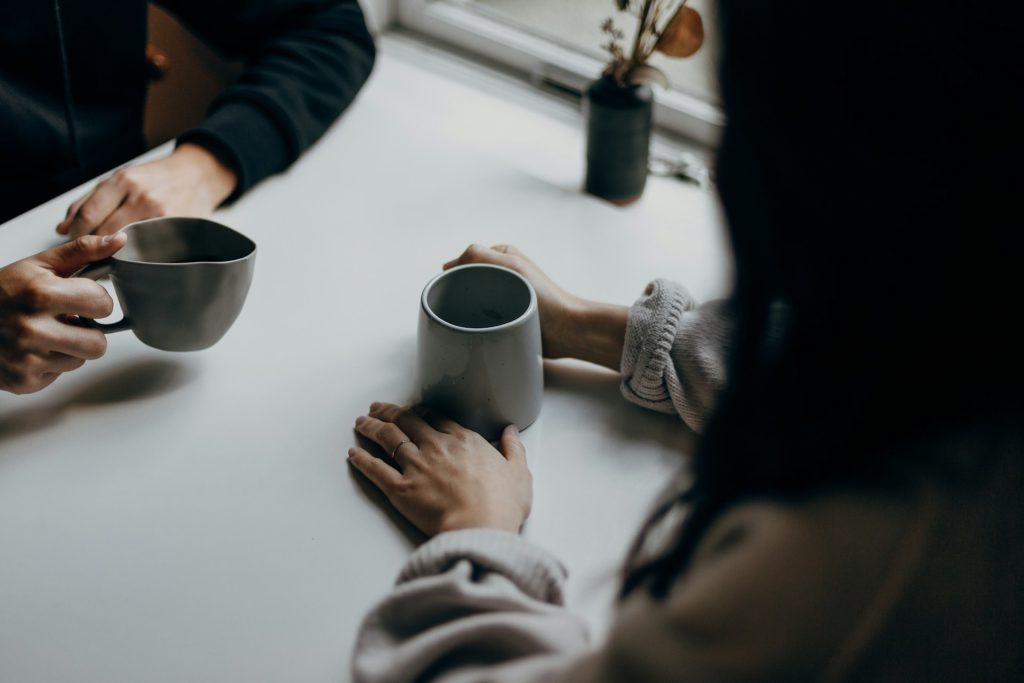 Diner Mugs vs Fancy Cups: Which Is Better for Your Coffee Ritual?