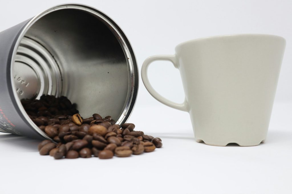 Why Your Coffee Tastes Different Depending on the Weather